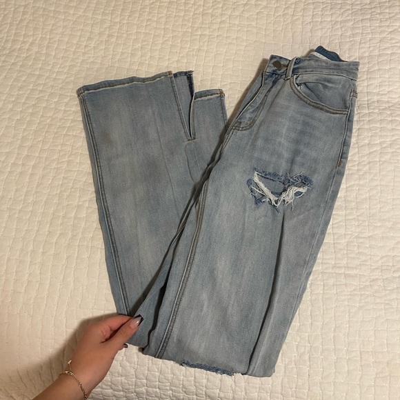 split hem distressed jeans - Picture 7 of 8